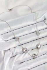 Pirinç VIP Yonca Model Gümüş Renk Kadın Kolye