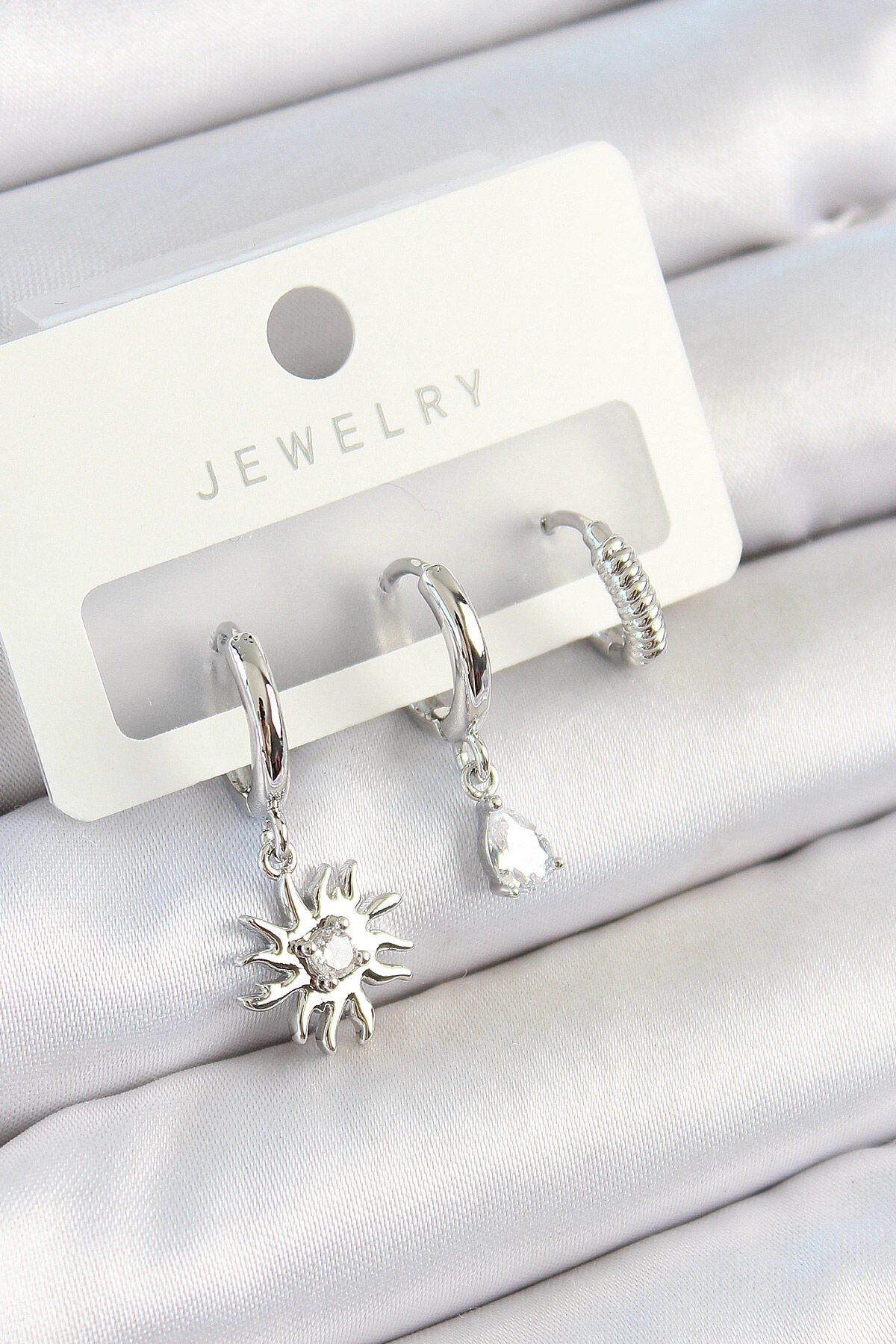 Pirinç Zirkon Taşlı Güneş Model Gümüş Renk 3'lü Çift Kadın Küpe Set