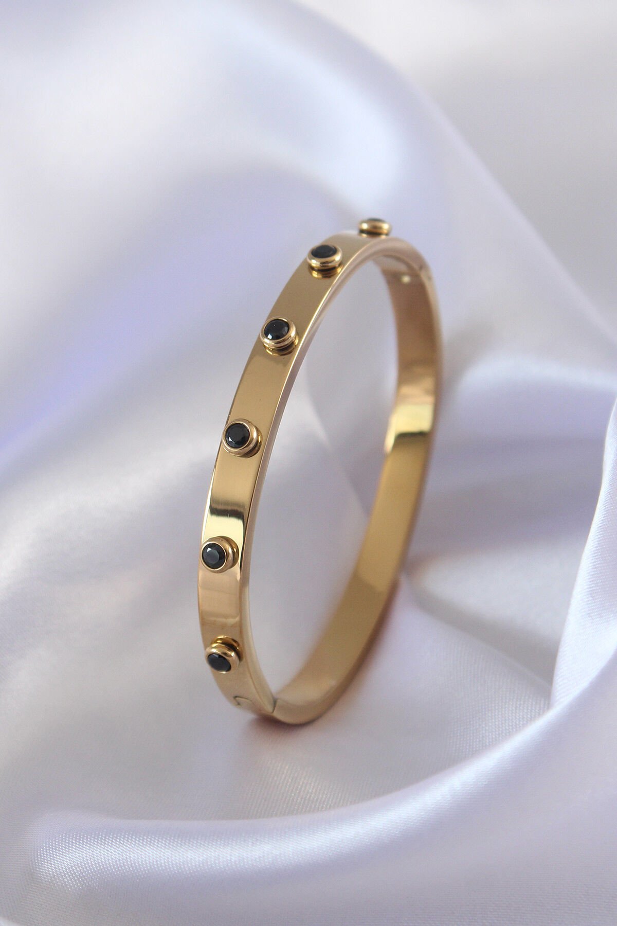316L Çelik Gold Renk Siyah Zirkon Taşlı Kadın Kelepçe
