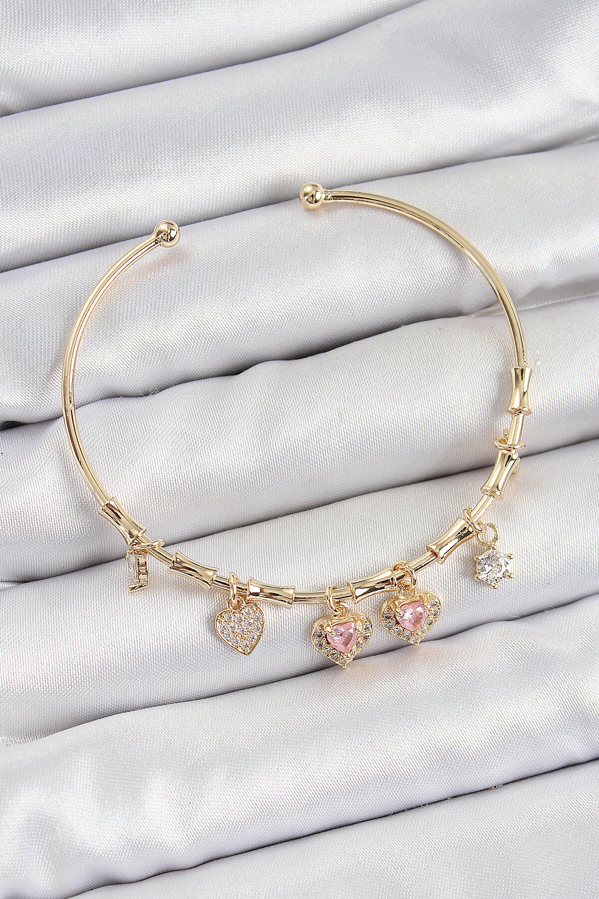Pirinç Zirkon Taşlı Pembe Kalp Model Gold Renk Charm Bileklik