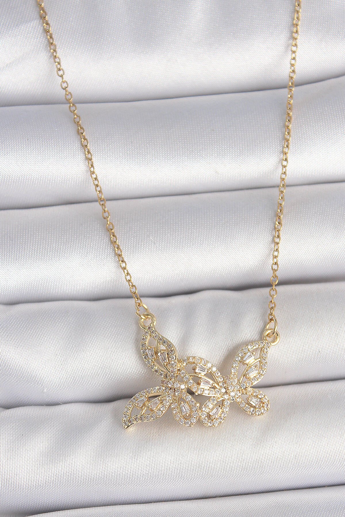 316L Çelik Gold Renk Zincir Zirkon Taşlı Kelebek Model Kadın Kolye
