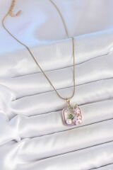 316L Çelik Gold Renk Zincir Mor Mineli Kare Model Çiçek İşlemeli İnci Detay Kadın Kolye