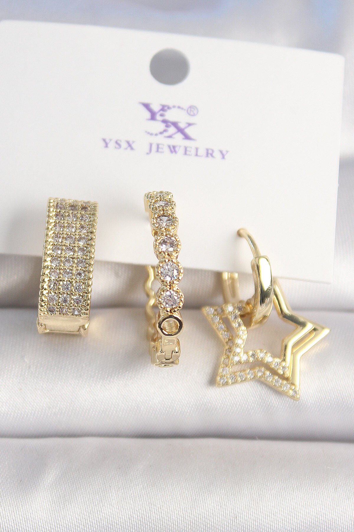 Pirinç Gold Renk Zirkon Taşlı Yıldız Figür Halka Model 3'Lü Kadın Kombin Küpe