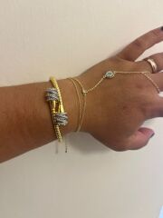 Zirkon Taşlı 14k Altın Renginde Kıvrımlı Model Kelepçe