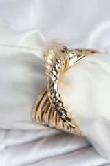 Pirinç Gold Renk Kıvrımlı Yarım Kelepçe Bileklik