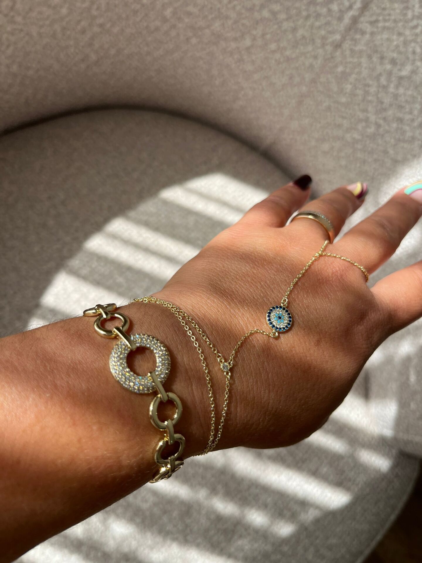 14k Altın Renginde Halka Model Künye Bileklik