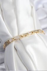 Pirinç VIP Seri Gold Renk Zirkon Taşlı Model Kadın Bileklik