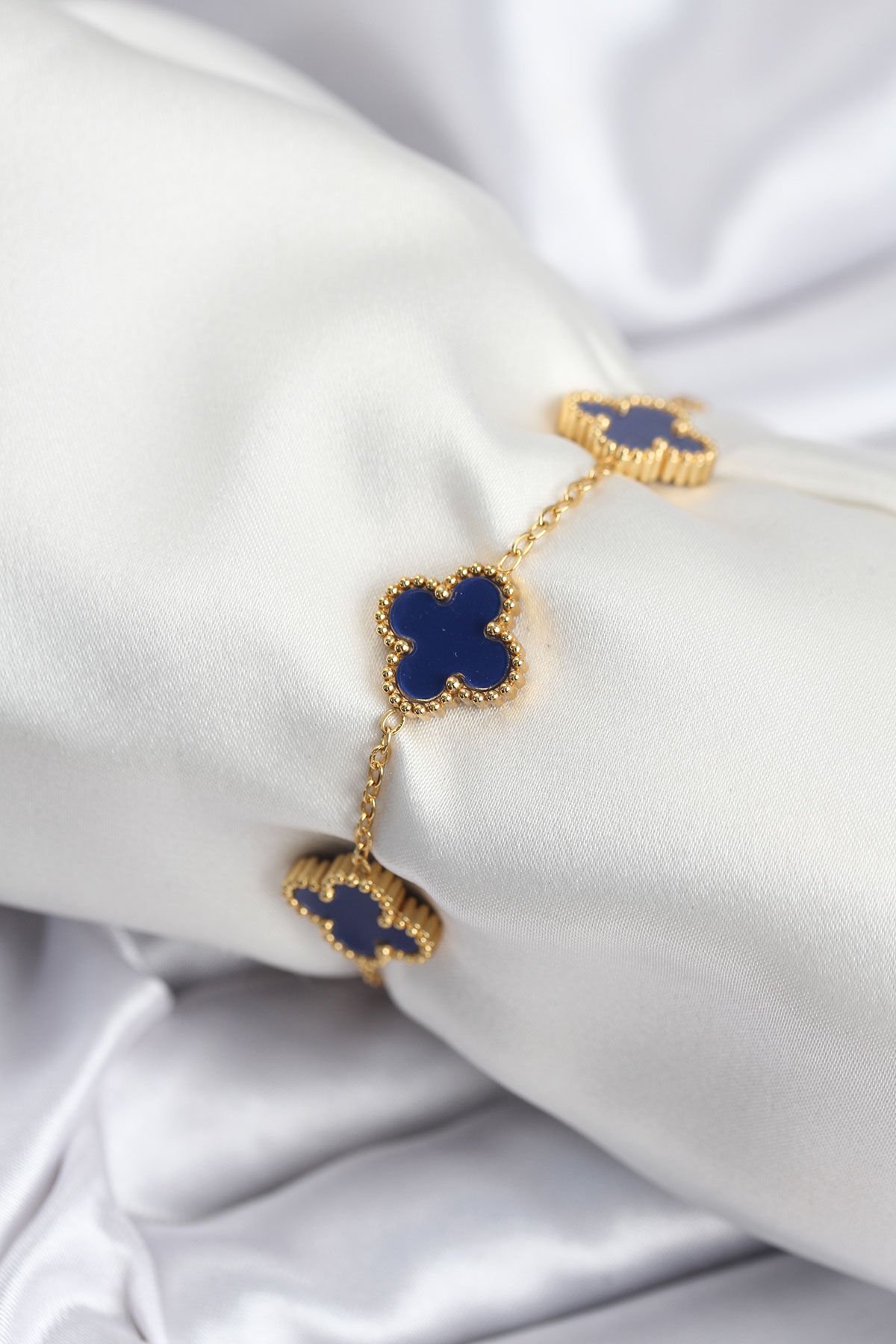 316L Çelik Zincir Gold Renk Lacivert Yonca Kadın Bileklik