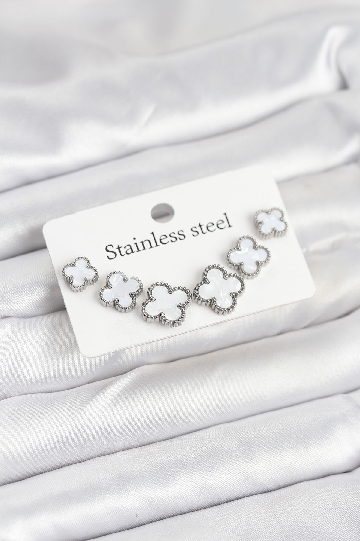 316L Çelik Gümüş Beyaz Renk 3 Boy Yonca Küpe Seti