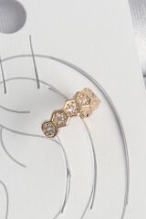 Pirinç Gold Renk Zirkon Taşlı Bal Peteği Model Kadın Kıkırdak Küpe