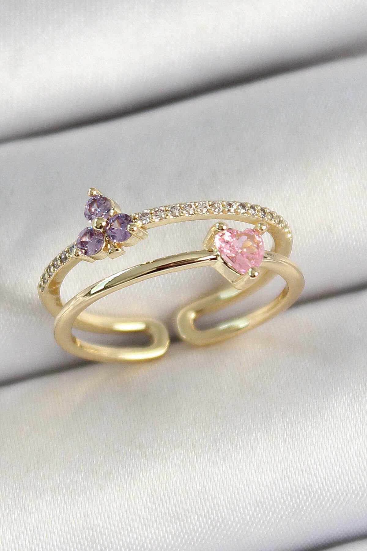 Pirinç Kalp Ve Çiçek Figürlü Zirkon Taşlı Gold Renk Ayarlanabilir Kadın Yüzük