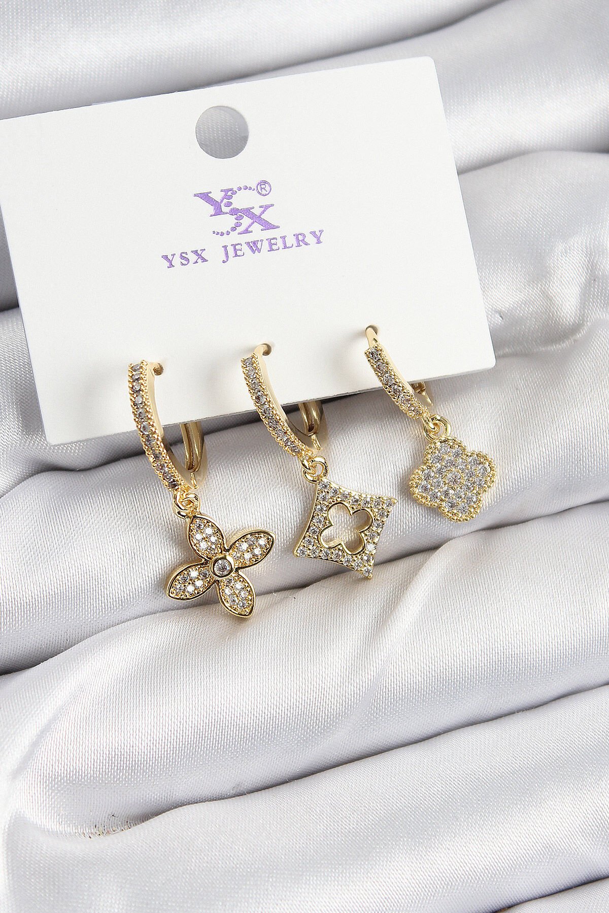 Pirinç Zİrkon Taşlı Yonca Model Gold Renk 3'lü Kadın Küpe