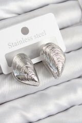 Pirinç İstiridye Model Gümüş Renk Kadın Küpe