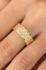 Gold Renk Zirkon Taşlı Kalpli Kadın Yüzük