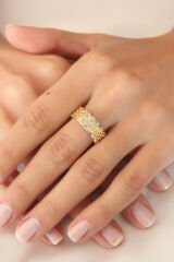 Gold Renk Zirkon Taşlı Kalpli Kadın Yüzük