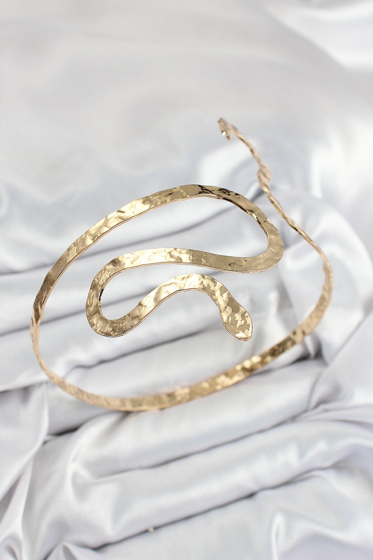 Pirinç Yılan Model Gold Renk Kadın Pazu Bileklik