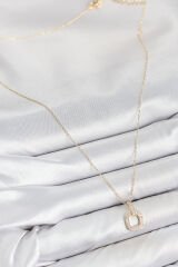 Pirinç Zirkon Taşlı Kare Model Gold Renk Kadın Kolye