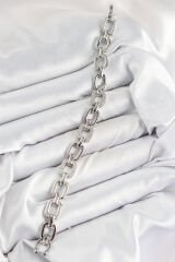 Pirinç Zirkon Taşlı Parçalı Zincir Model Gümüş Renk Kadın Bileklik