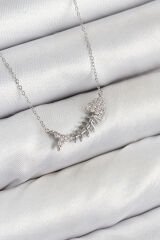 Pirinç Zirkon Taşlı Balık Kılçığı Model Gümüş Renk Kadın Kolye