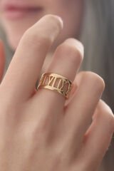 Gold Renk Roma rakam Model Kadın Yüzük