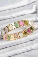 Pirinç Baklava Desenli Asorti Gold Renk Lastikli Kadın Bileklik