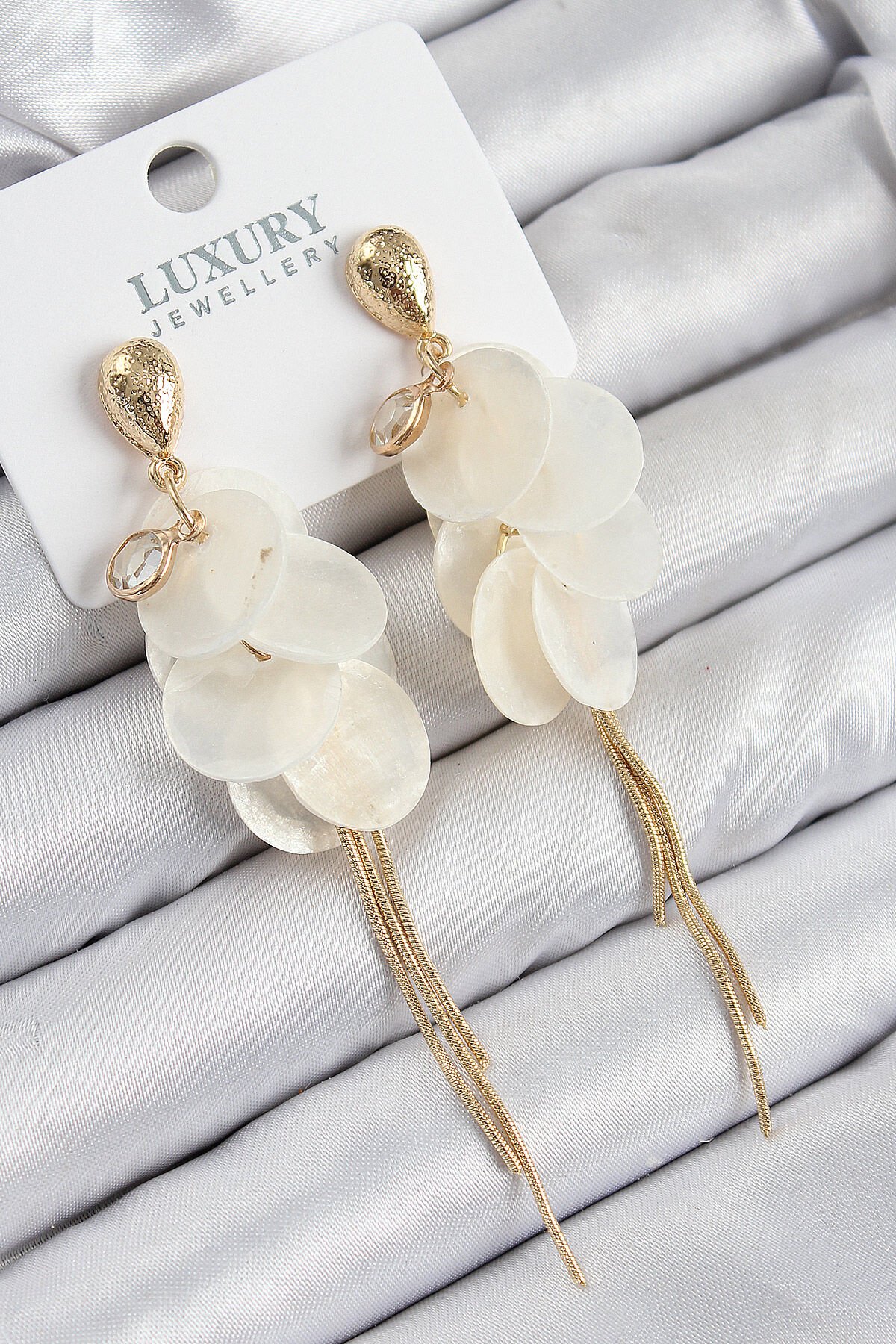 Pirinç Zirkon Taşlı Sallantılı Sedef Model Gold Renk Kadın Küpe