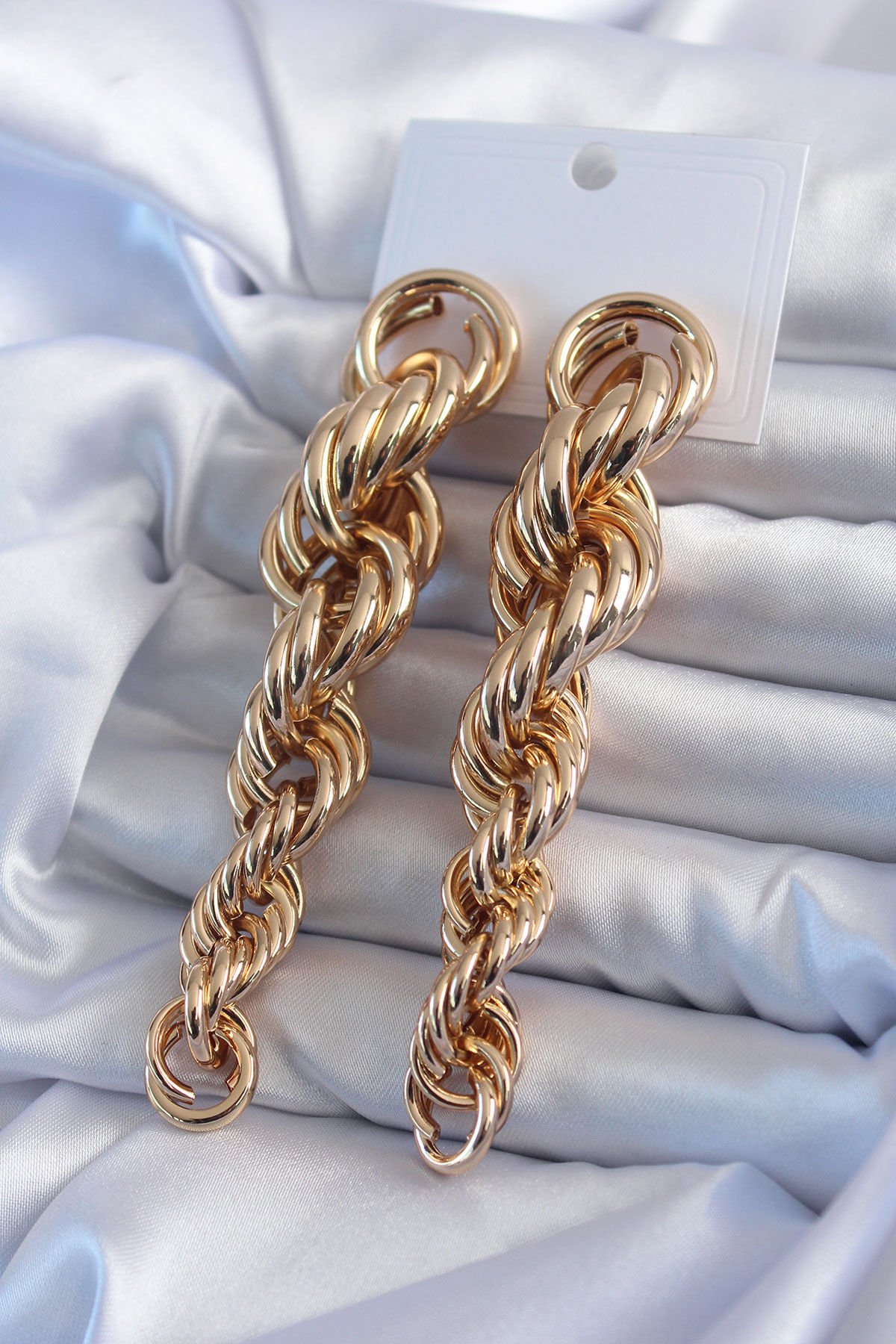 Gold Renk Sarmal Sallantı Model Pirinç Kadın Küpe
