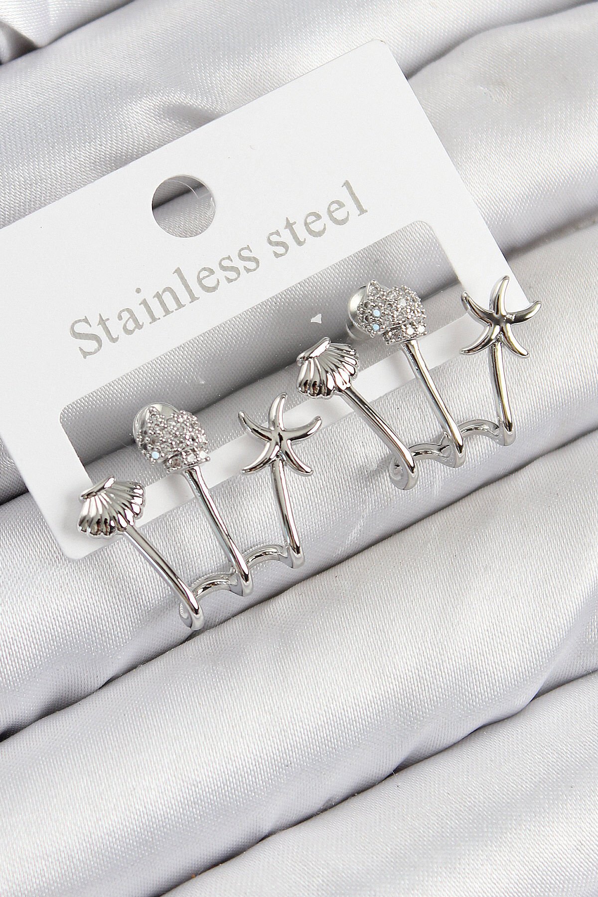 Pirinç Zirkon Taşlı Deniz Yıldızı ve İstiridye Model Gümüş Renk Kadın Küpe