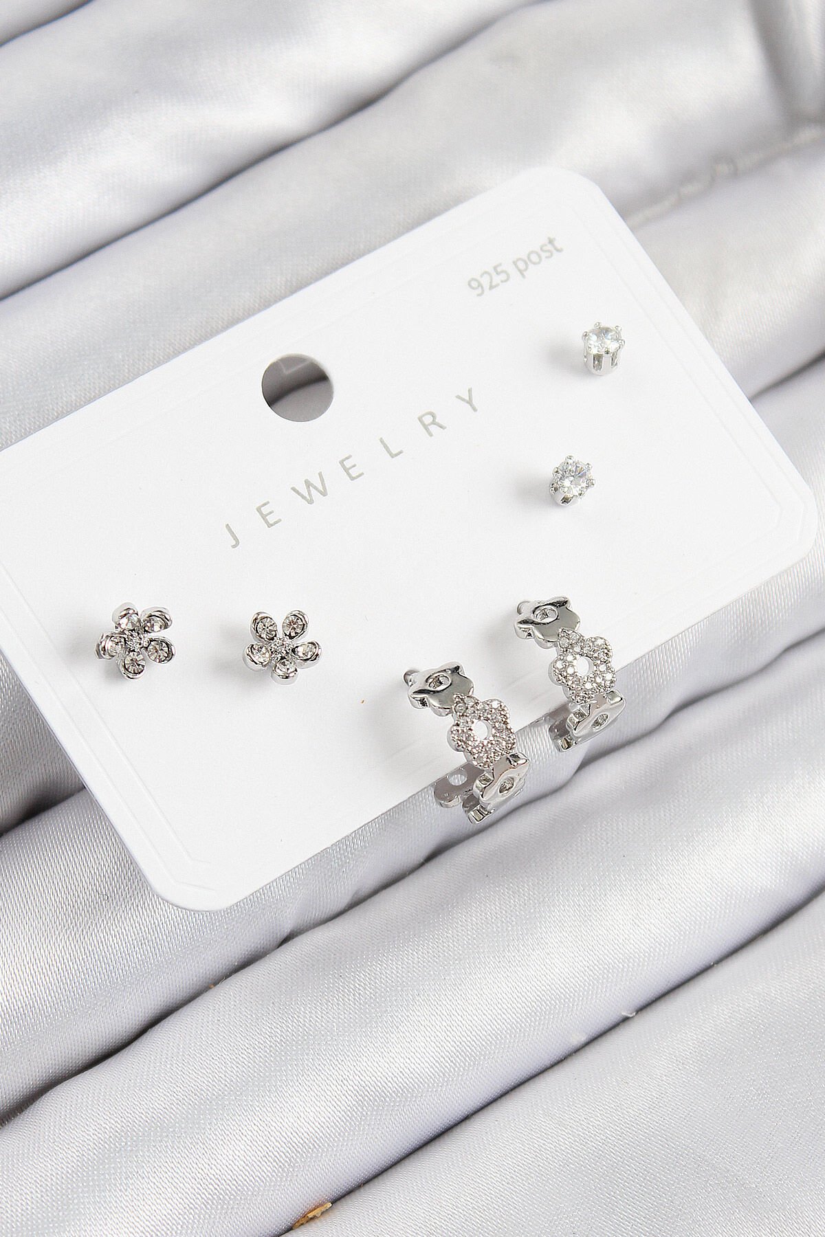 Pirinç Zirkon Taşlı Halka Model Gümüş Renk 925 Ayar Gümüş Çivi Kadın Küpe Set