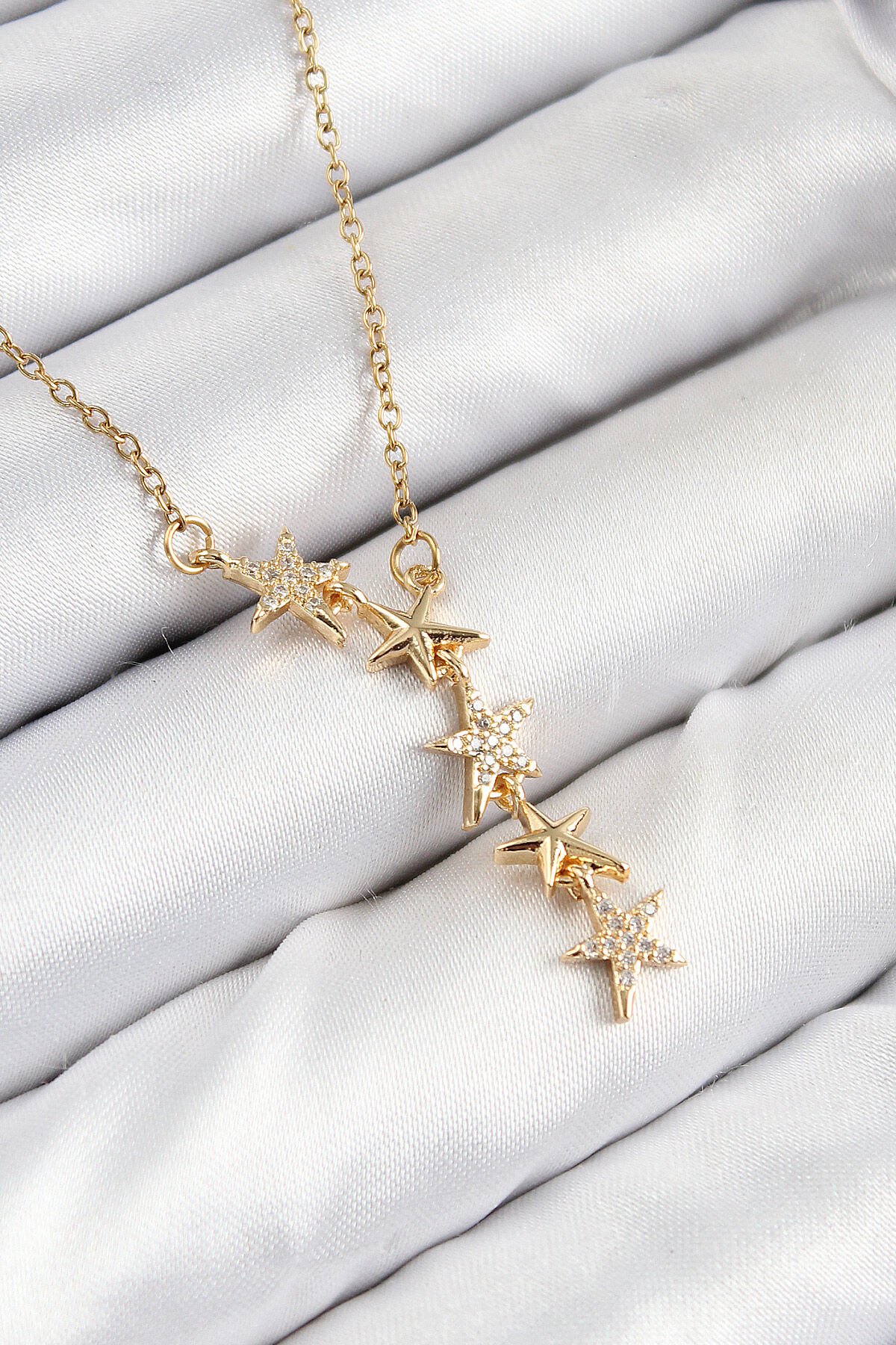 316L Çelik Yıldız Model Gold Renk Kadın Kolye