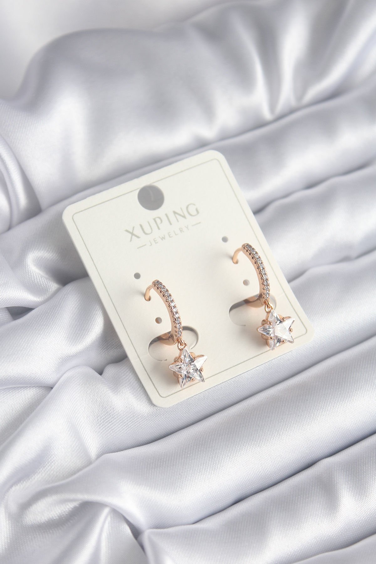Xuping Model Zirkon Taşlı Yıldız Sallantılı Halka Kadın Küpe