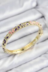 Mineli Pirinç Zirkon Taşlı Pembe Mor Çiçek Motifli Gold Kadın Kelepçe